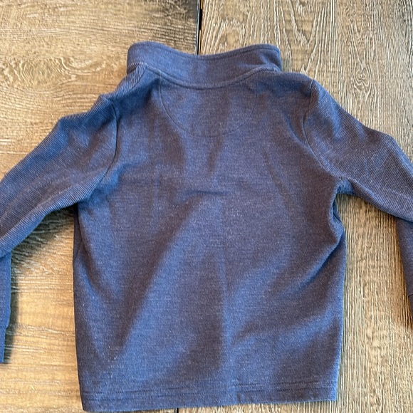 Vineyard vines cotton pull over, size 5! - Picture 2 of 4